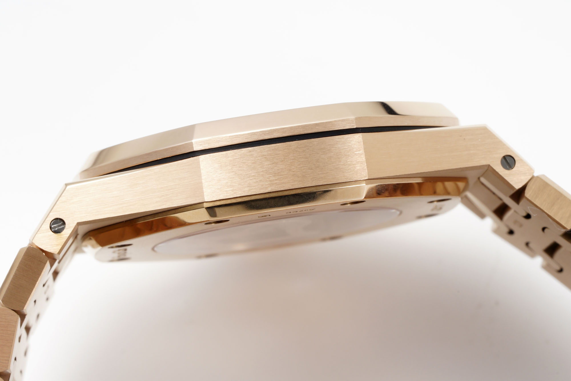 Audemars Piguet Royal Oak Offshore 15407ST.OO.1220ST.01 men's mechanical watch