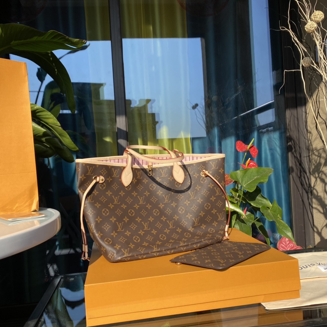 LV 164075 bag style