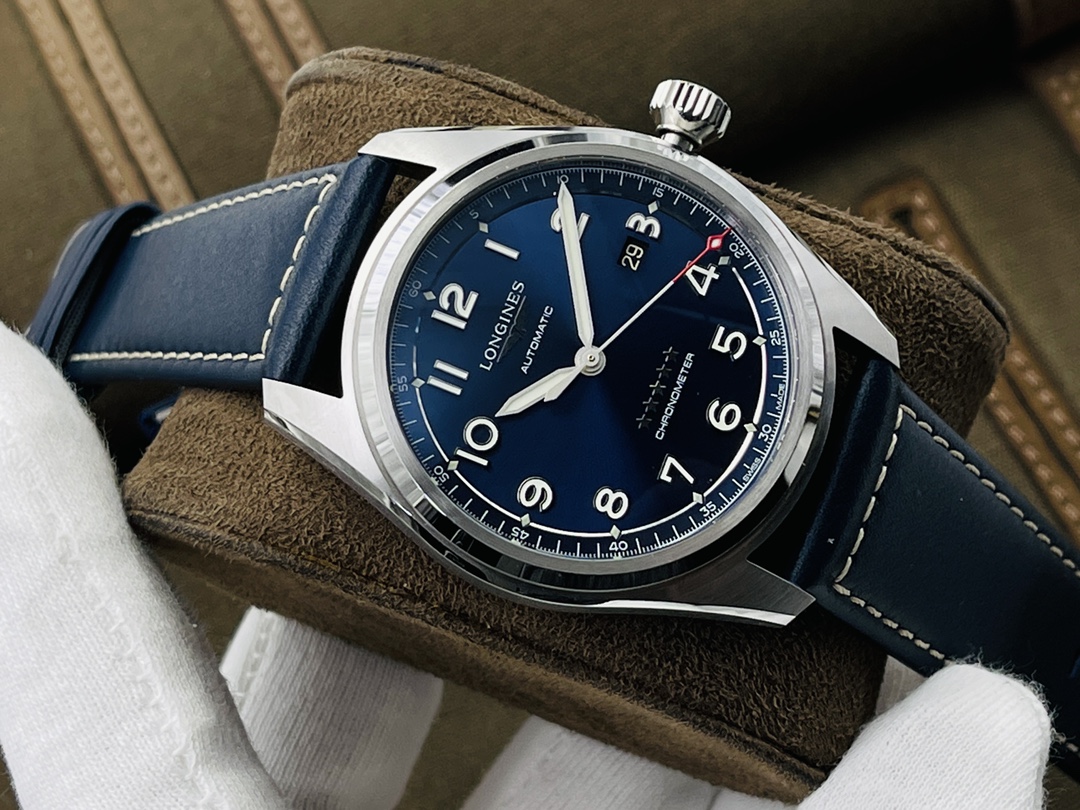 Longines SPIRIT forerunner series L3.810.4.73.6