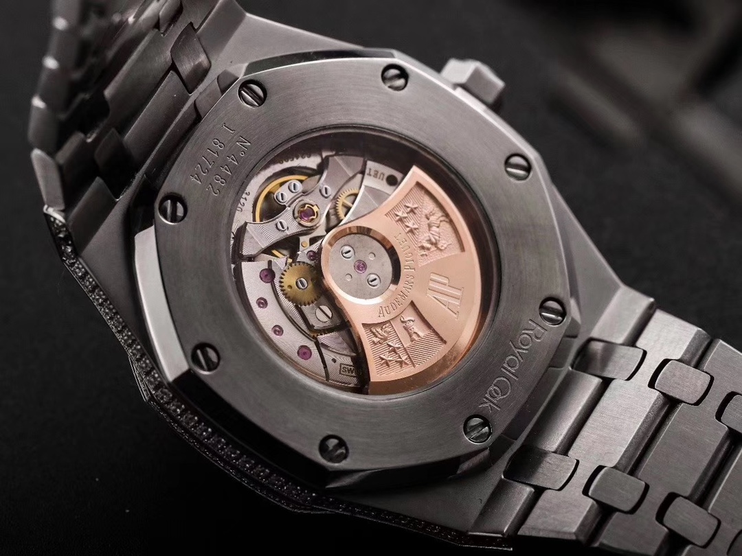 Royal Oak series 15452 couple's new model filled with star diamonds