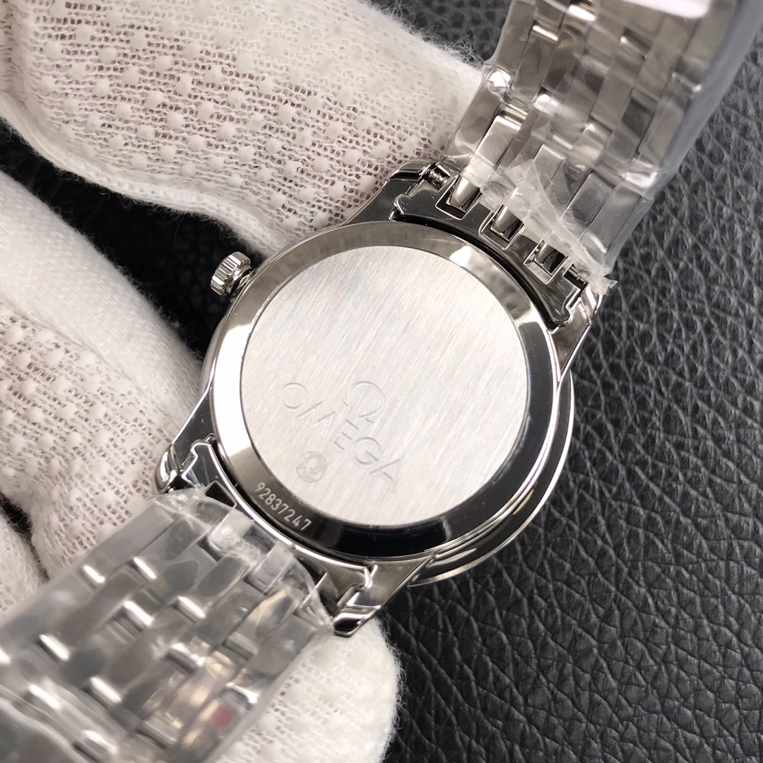 Omega Butterfly Quartz Series Watch