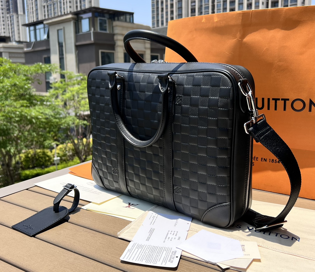 LV164409 men's bag