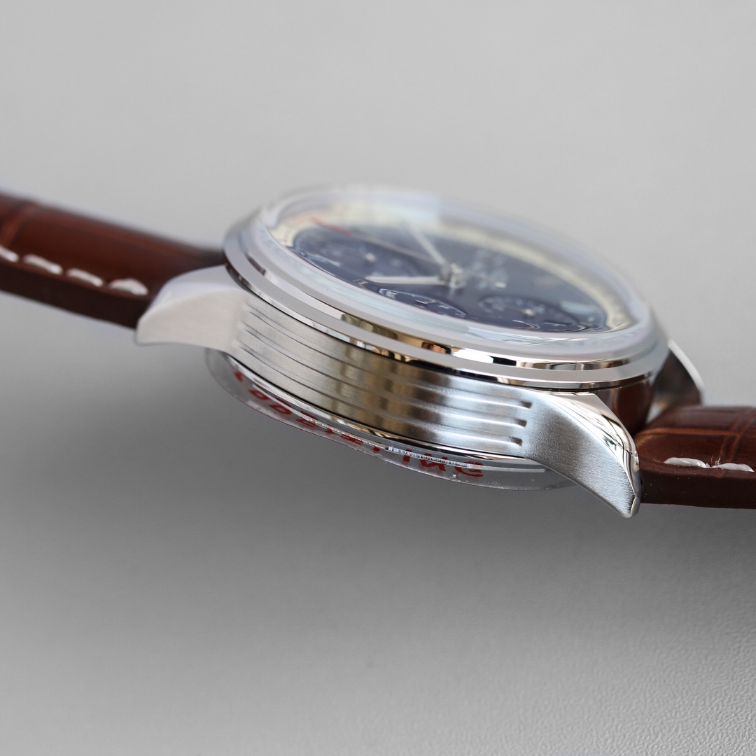 Breitling B01 Chronograph 42 Premier