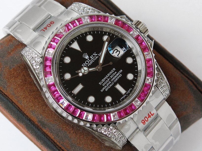 Rolex GMT-Master II Diamond Custom Edition 116765-SARU