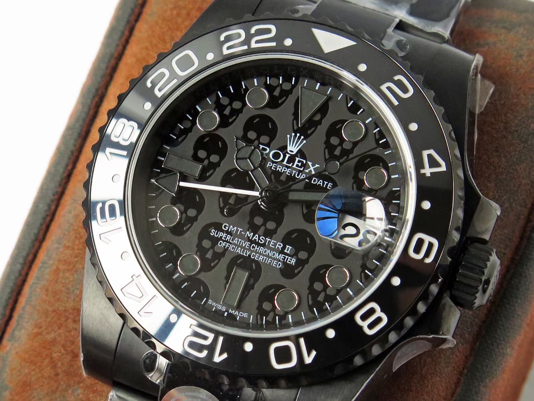 Rolex Greenwich 116713-LN-78209