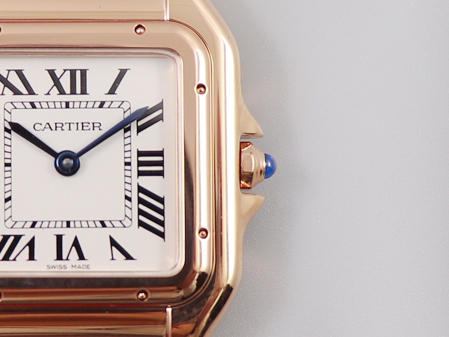 Cartier cheetah watch size: 27 x 37 mm, 22*30 mm,