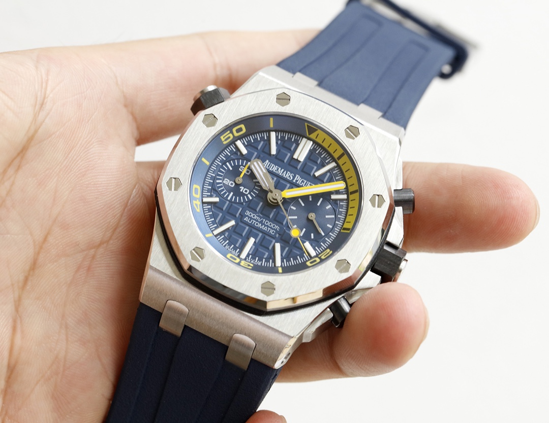 AP Audemars Piguet Royal Oak Series Fruit Watch Model: 26703