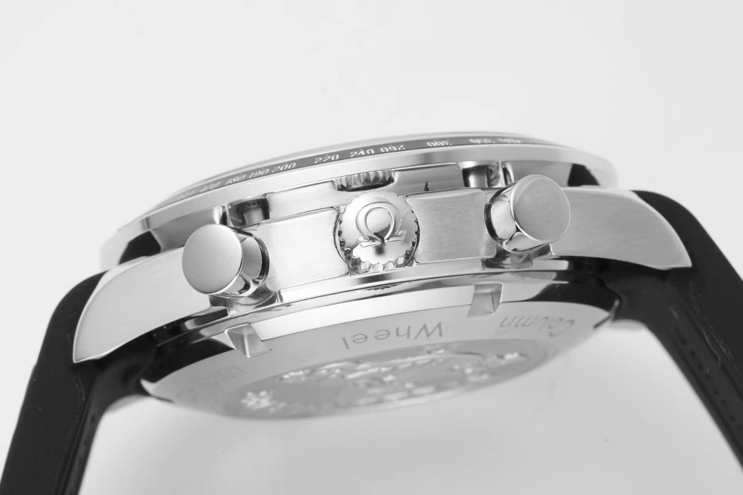 Omega Speedmaster series 326.32.40.50.06.001 multi-function chronograph watch