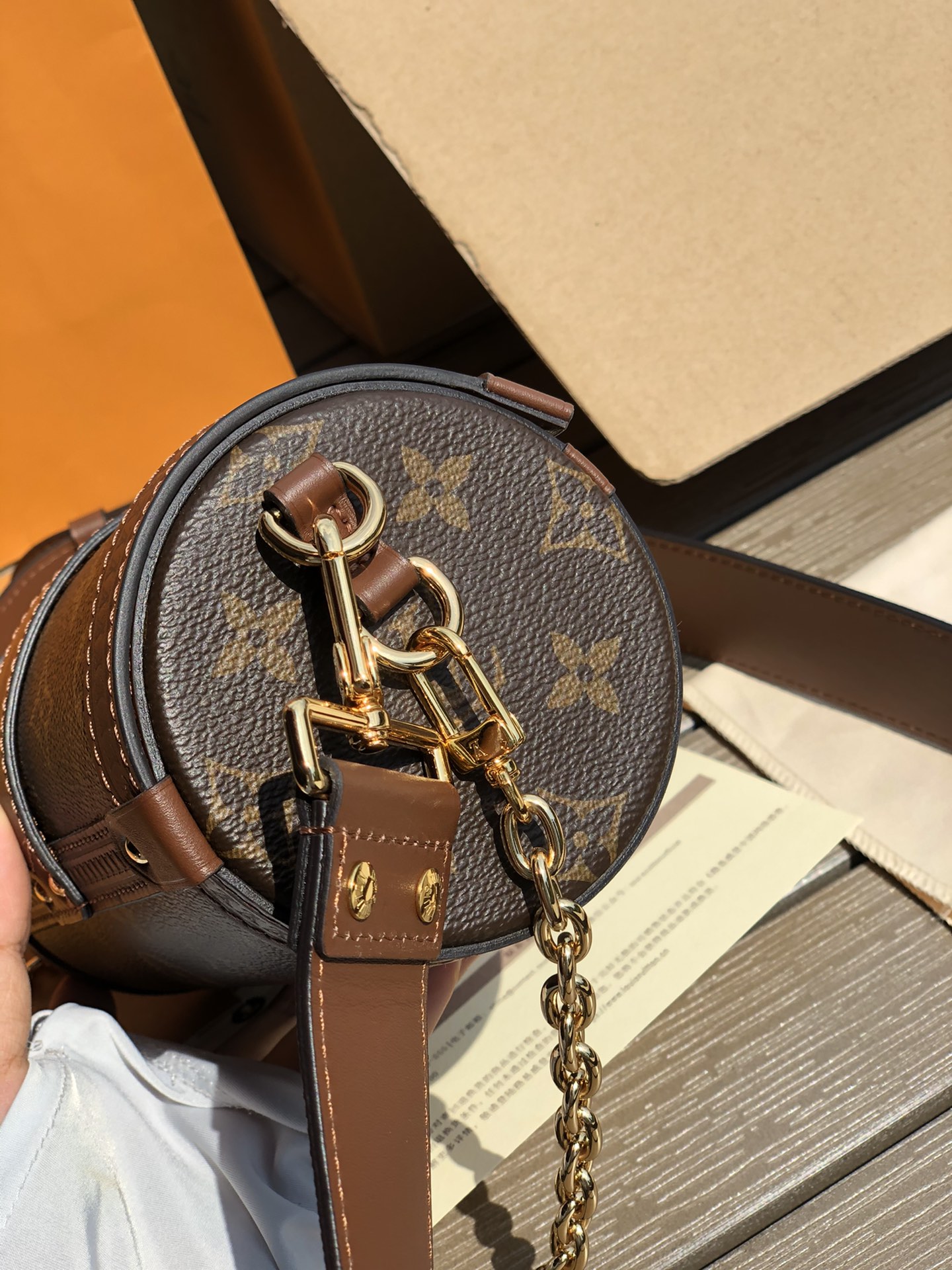 LV164768 bag