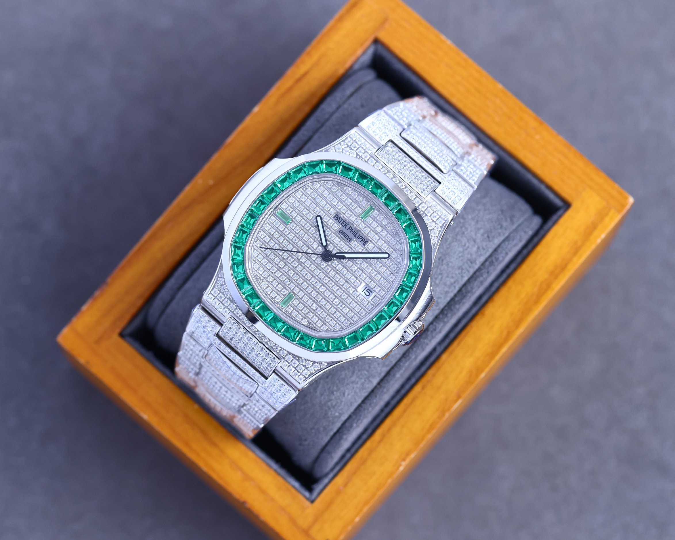 Patek Philippe's king of steel watches, the Nautilus 5711A watch,