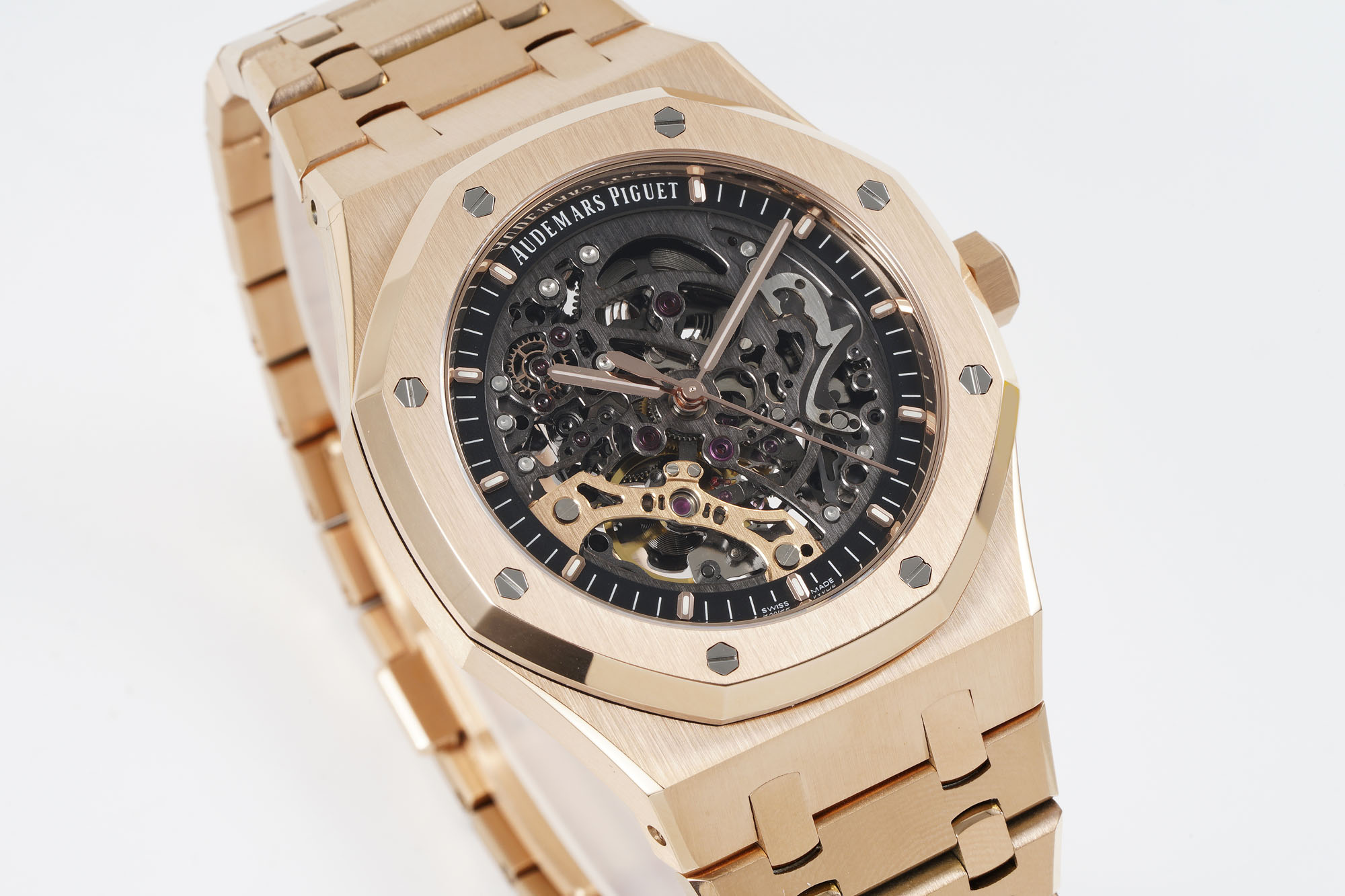 Audemars Piguet Royal Oak Offshore 15407ST.OO.1220ST.01 men's mechanical watch