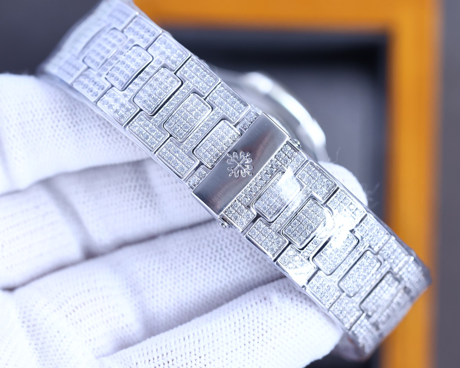 Patek Philippe's king of steel watches, the Nautilus 5711A watch