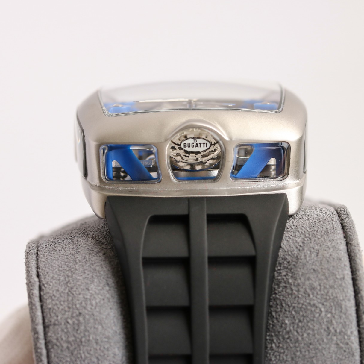 Bugatti Veyron combined with JACOB&CO (Czech Leopard)