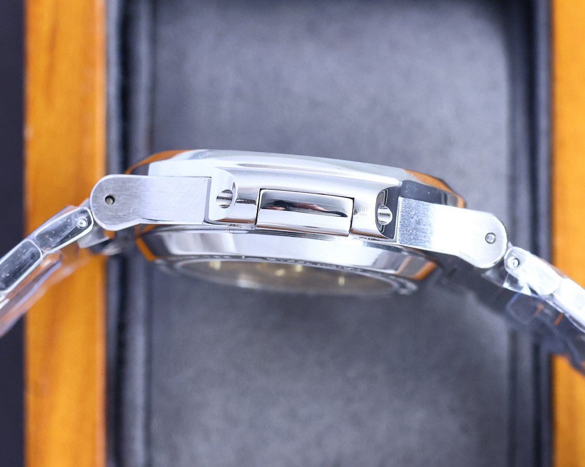 Patek Philippe's king of steel watches, the Nautilus 5711A watch