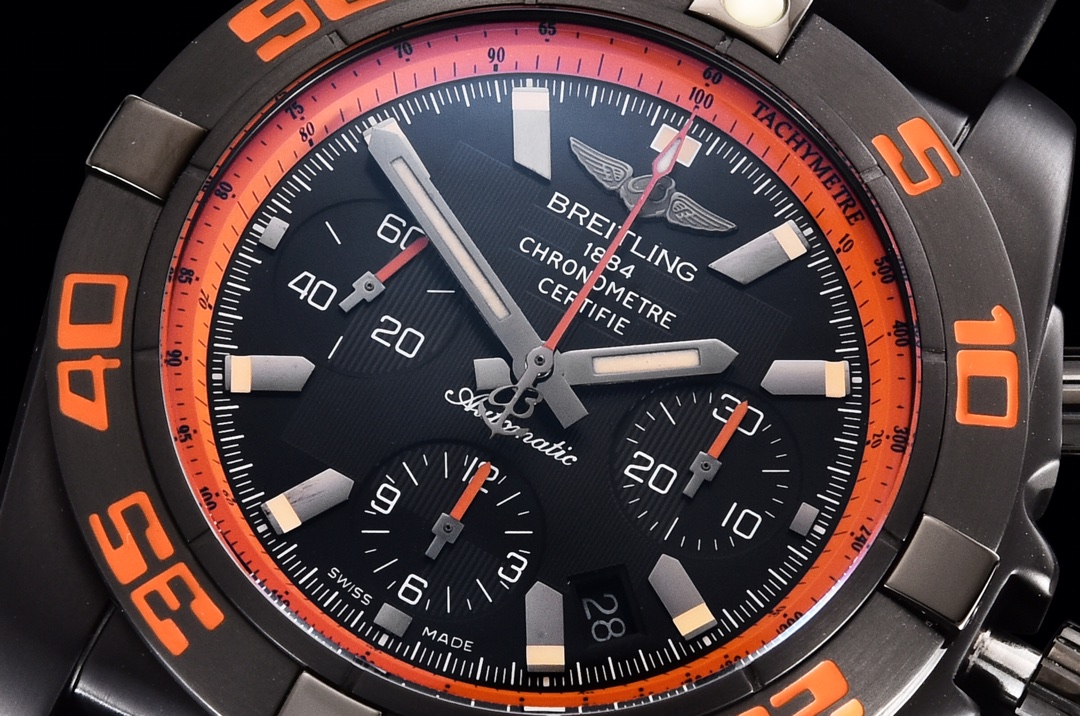 Breitling Ultimate Chronograph (Chronomat 44 Raven)