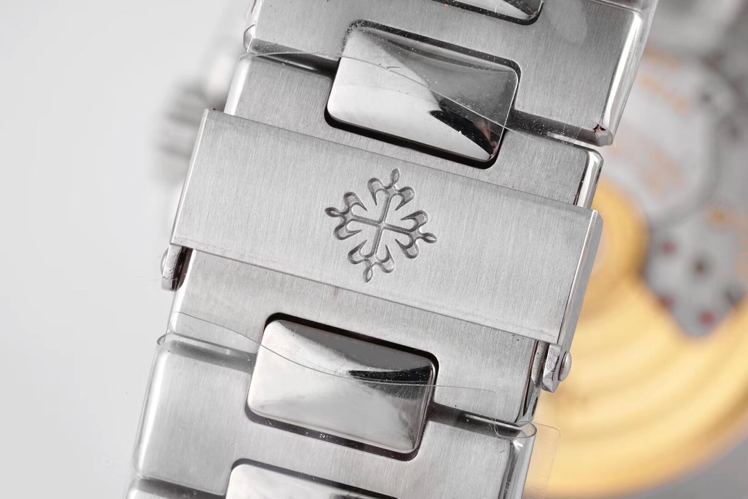 Patek Nautilus 5711 Pattek co-branded Tiffany global limited edition!