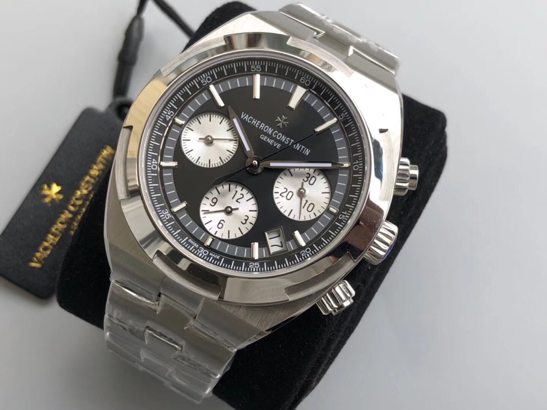 Vacheron Constantin Overseas 5500V