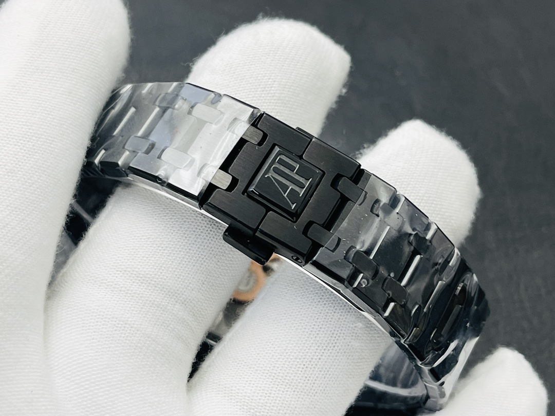 Audemars Piguet Royal Oak series multi-functional watches 26574 and 26606