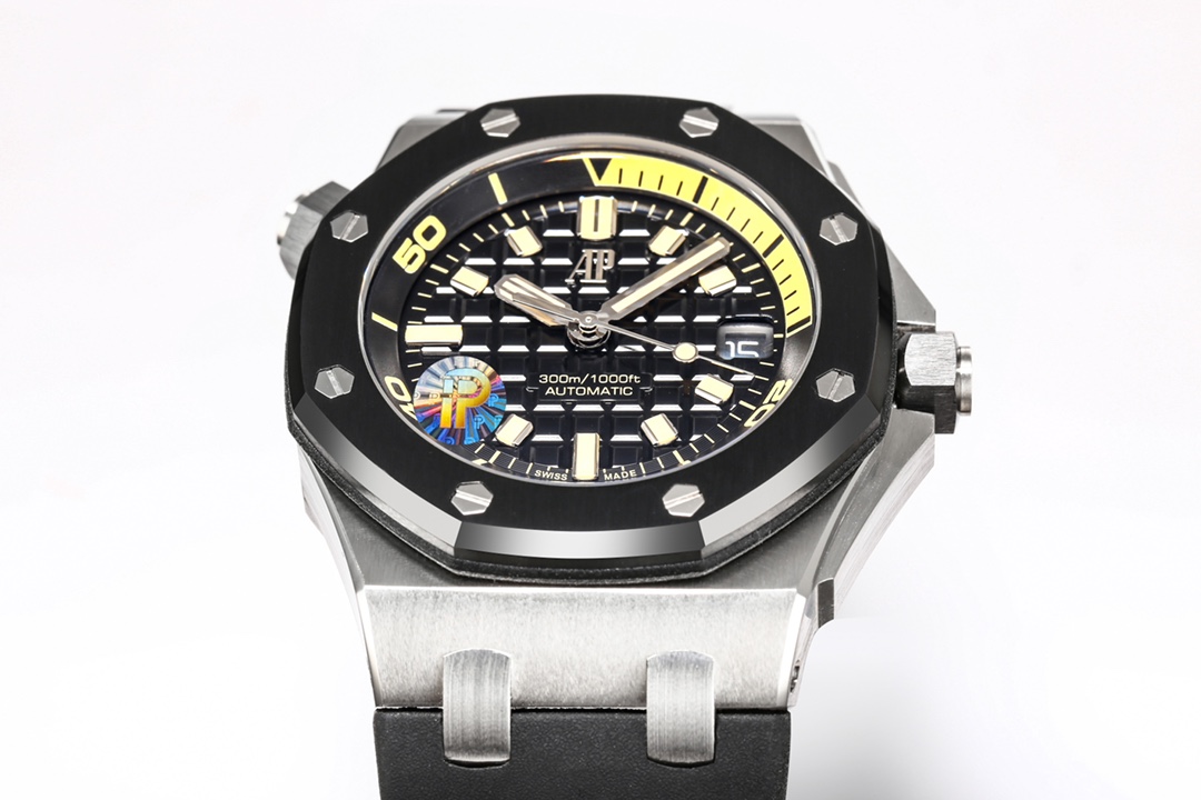 Audemars Piguet 15710ST.OO.A002CA.01 Royal Oak Offshore Men's Mechanical Watch Size 42MM14MM with