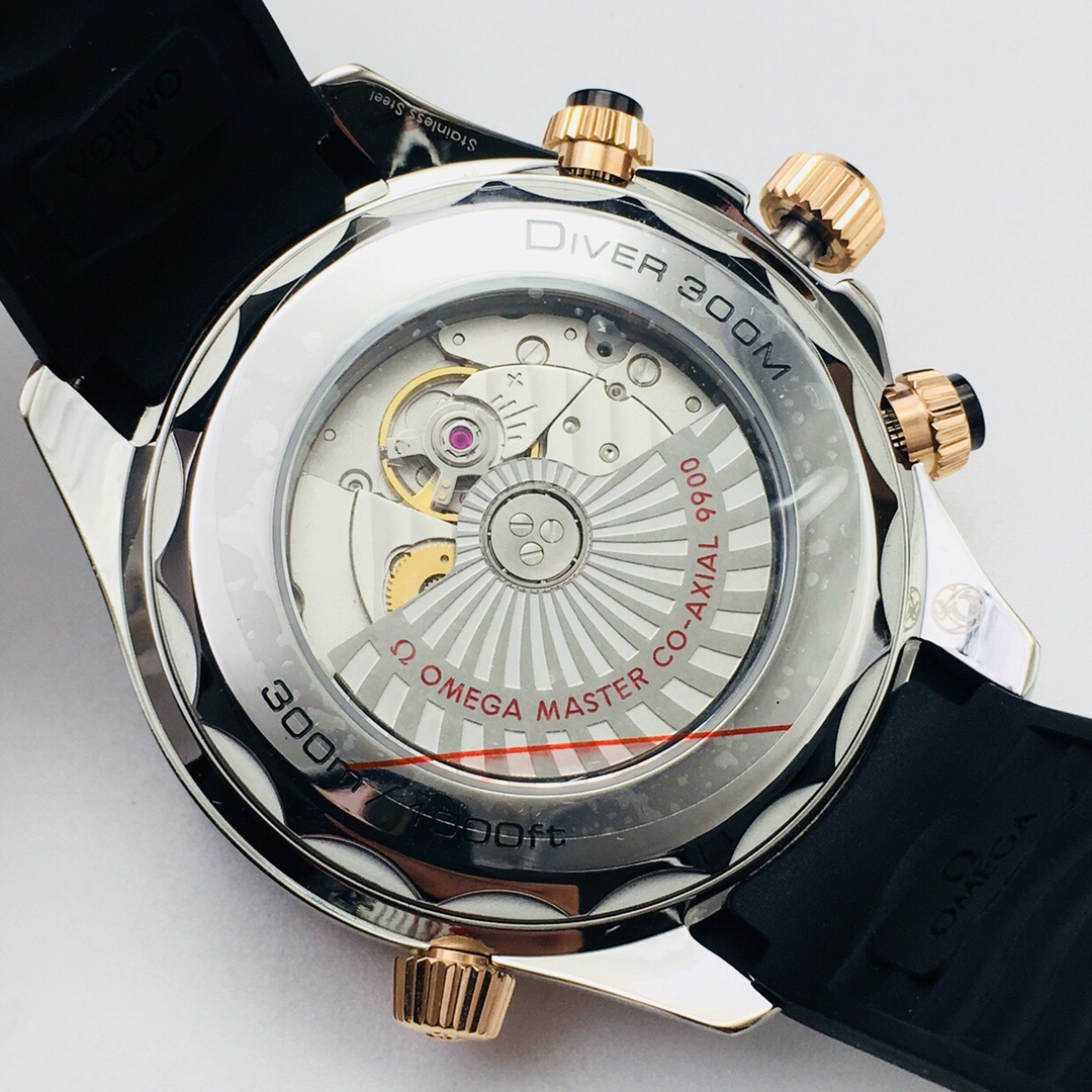 OMEGA's new Seamaster 300M series multi-functional men's watch! Details: