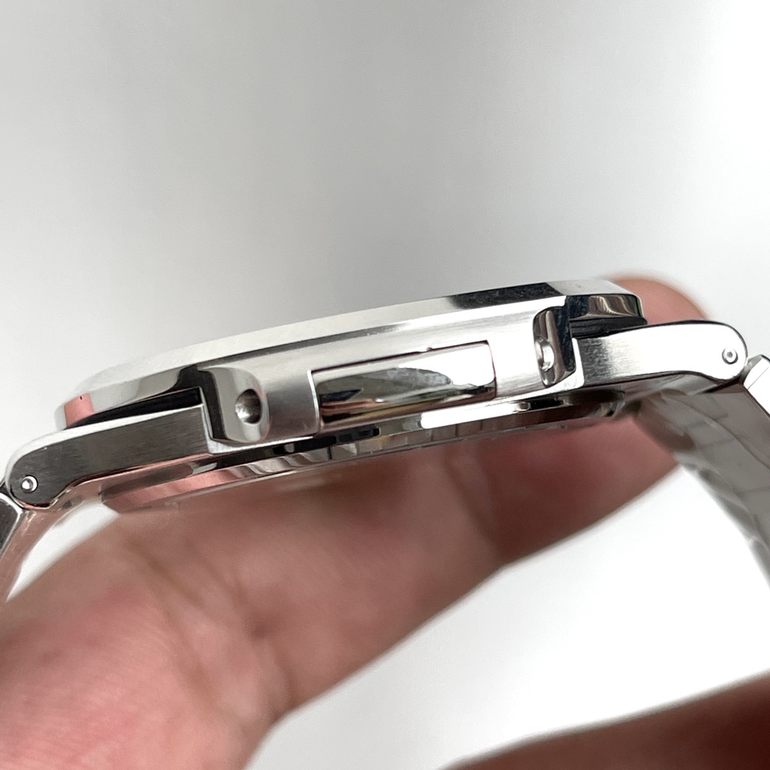 Patek Philippe. Elegant Sports Series 5711/1A Nautilus Watch