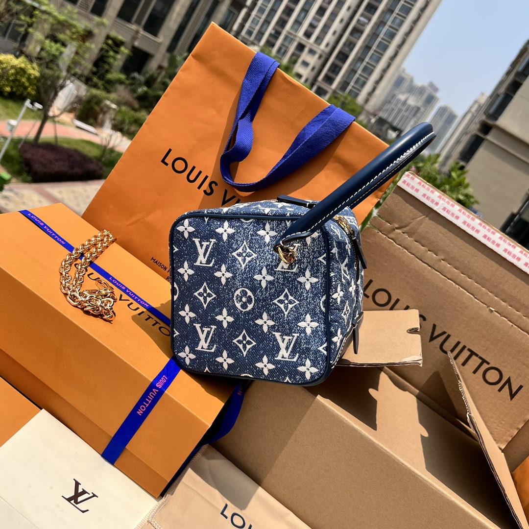 LV164885 denim bag
