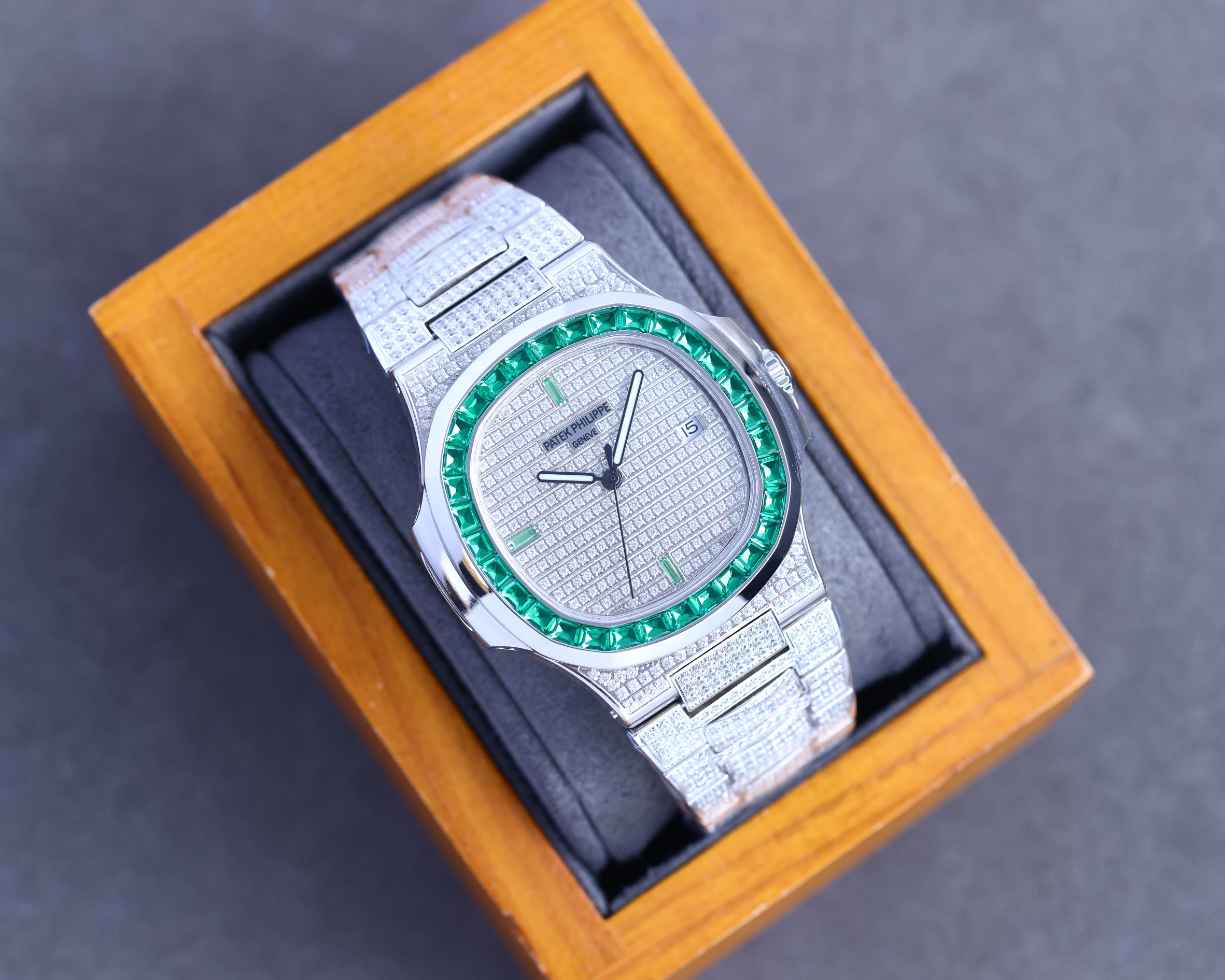 Patek Philippe's king of steel watches, the Nautilus 5711A watch,