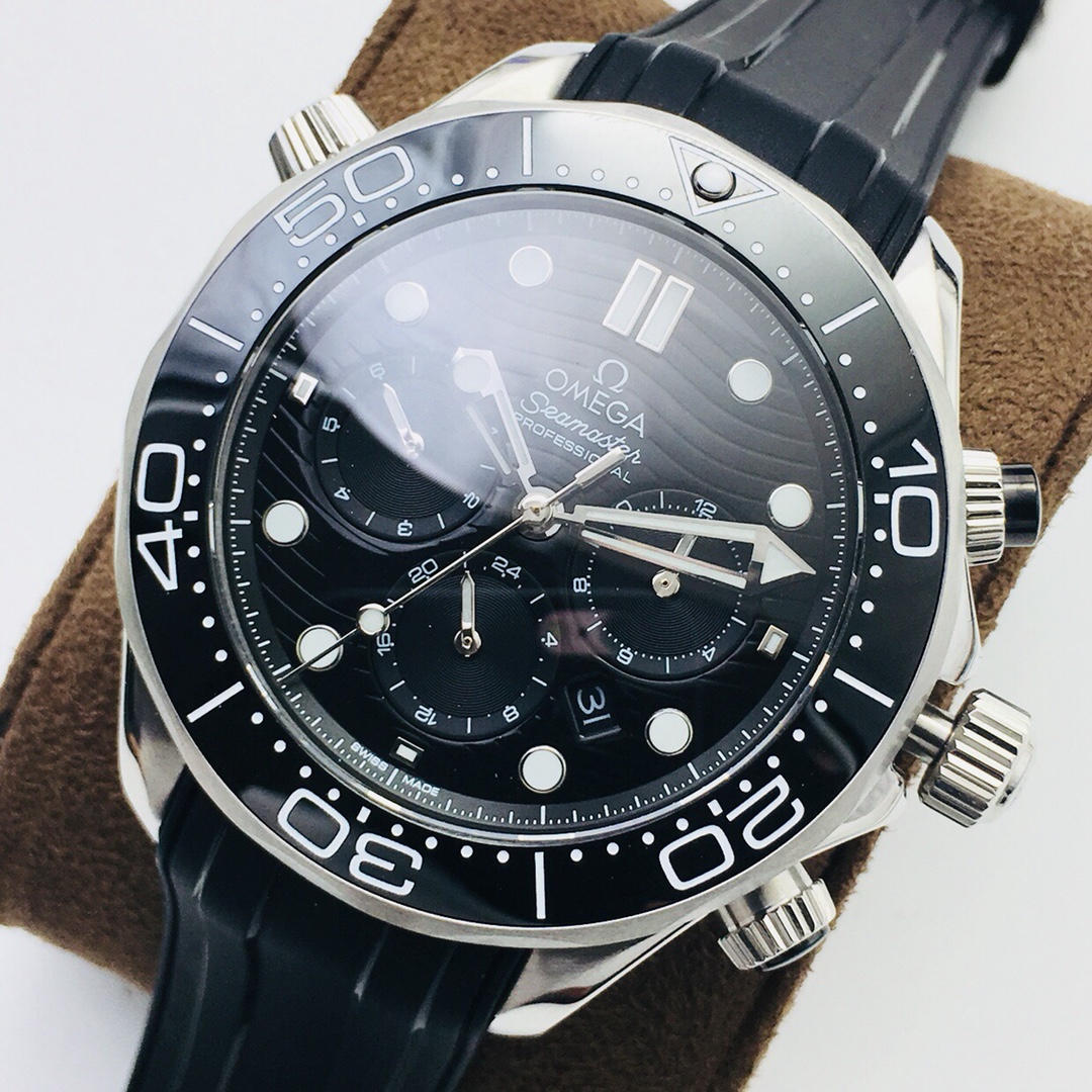 OMEGA's new Seamaster 300M series multi-functional men's watch! Details: