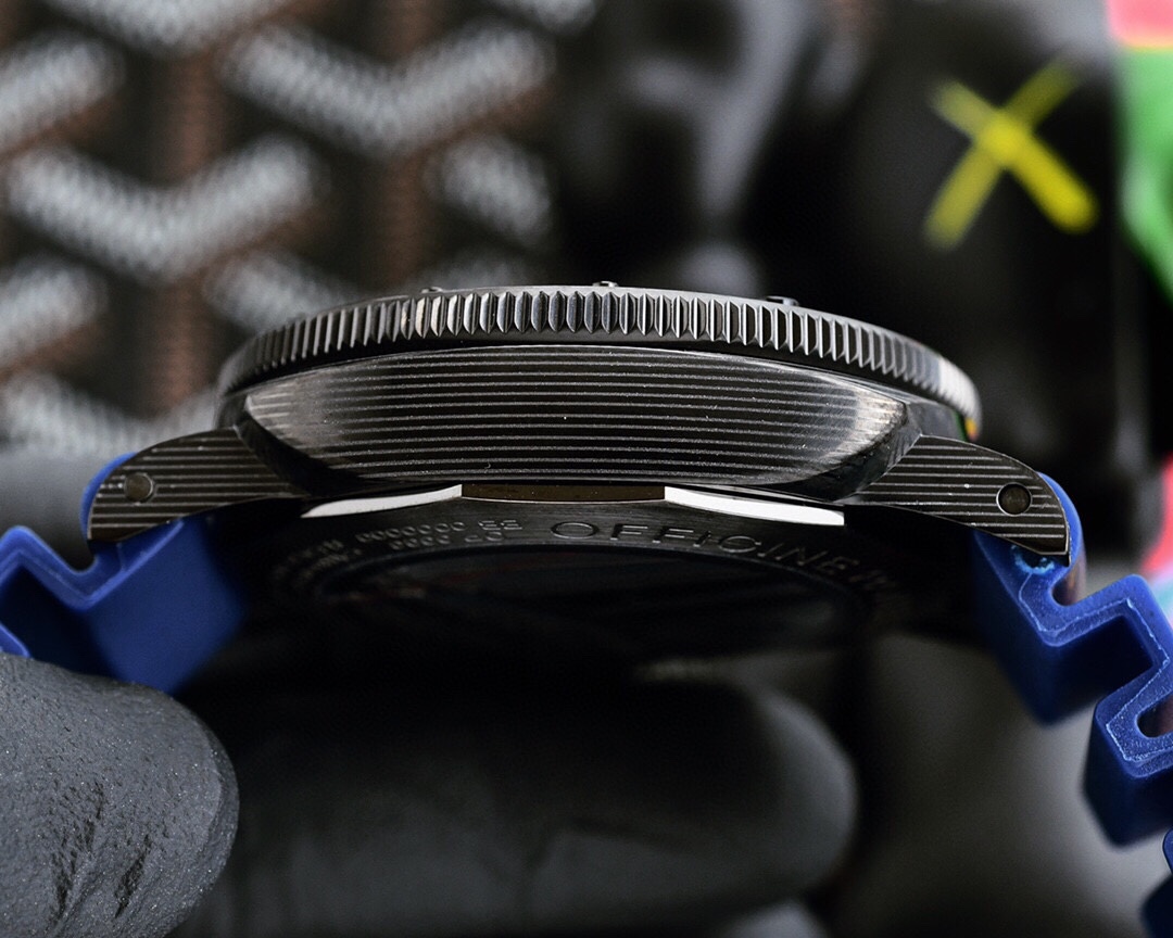 Panerai Submersible Carbotech™ watch, men's 47 mm. Model: PAM1232