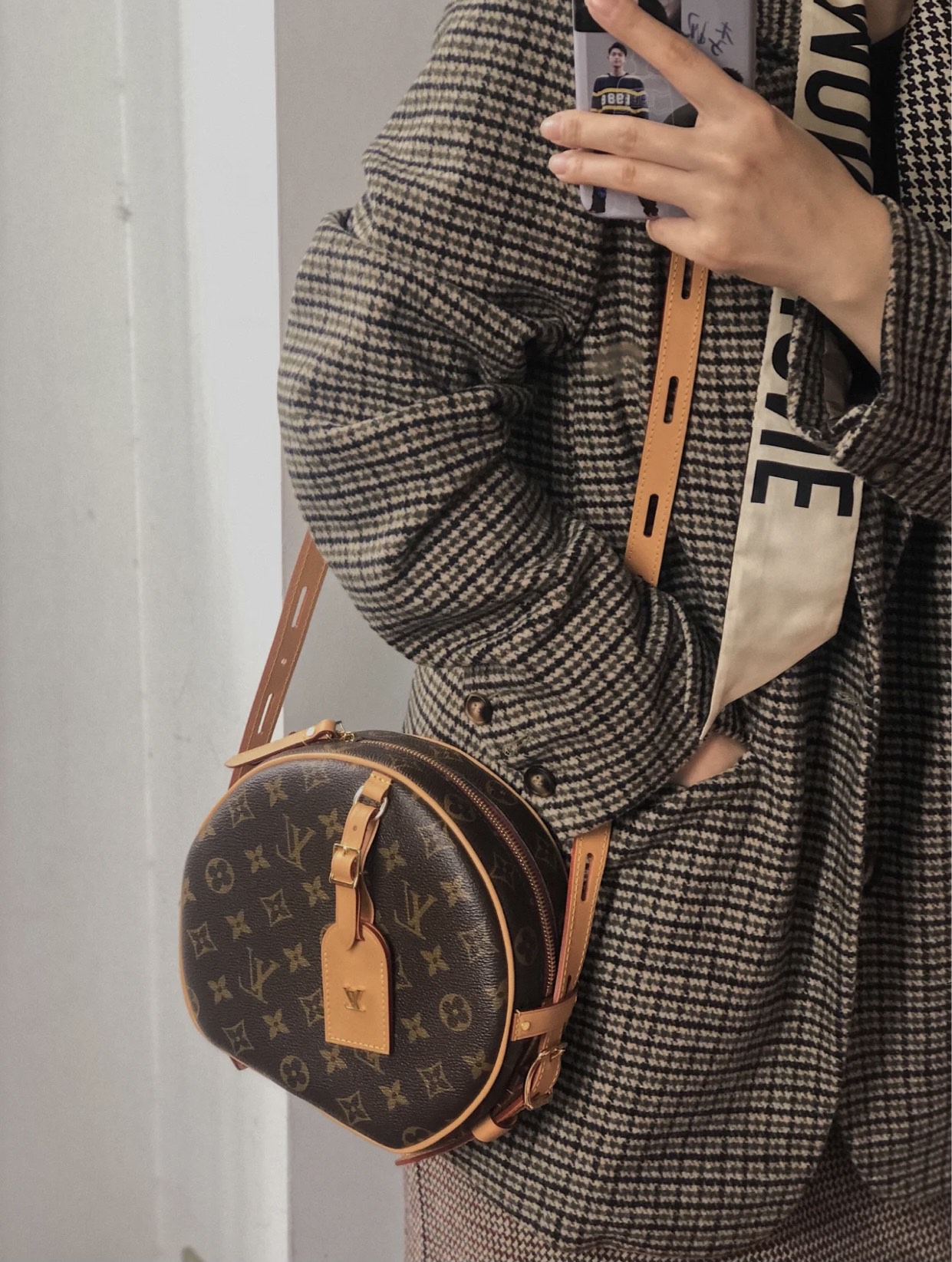 LV164714 bag