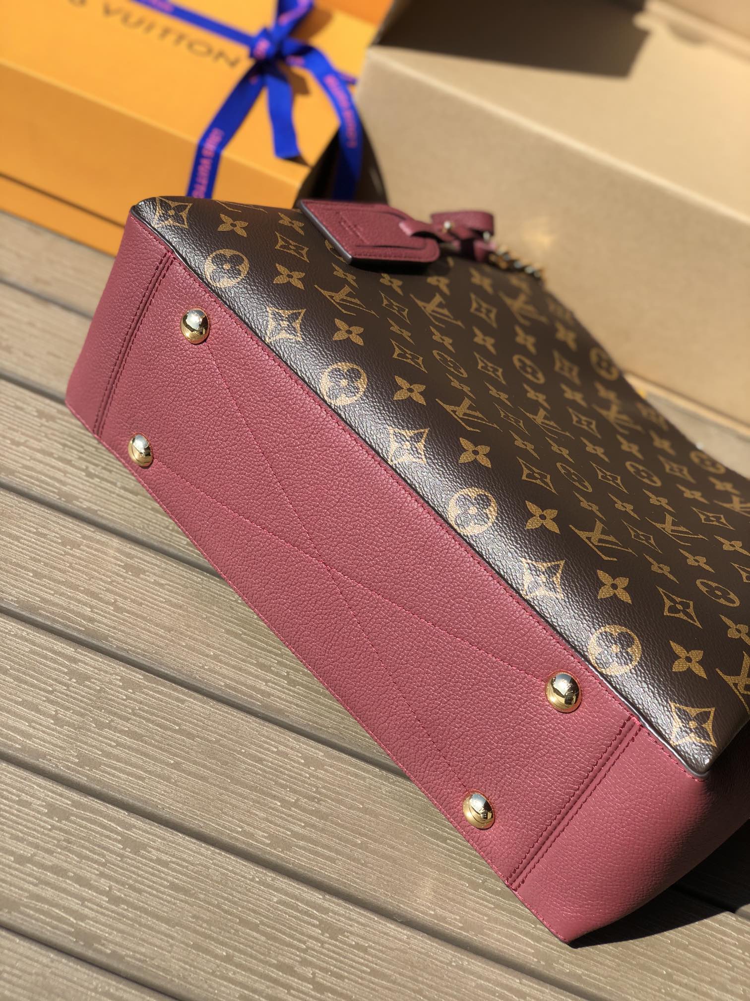LV164631 bag