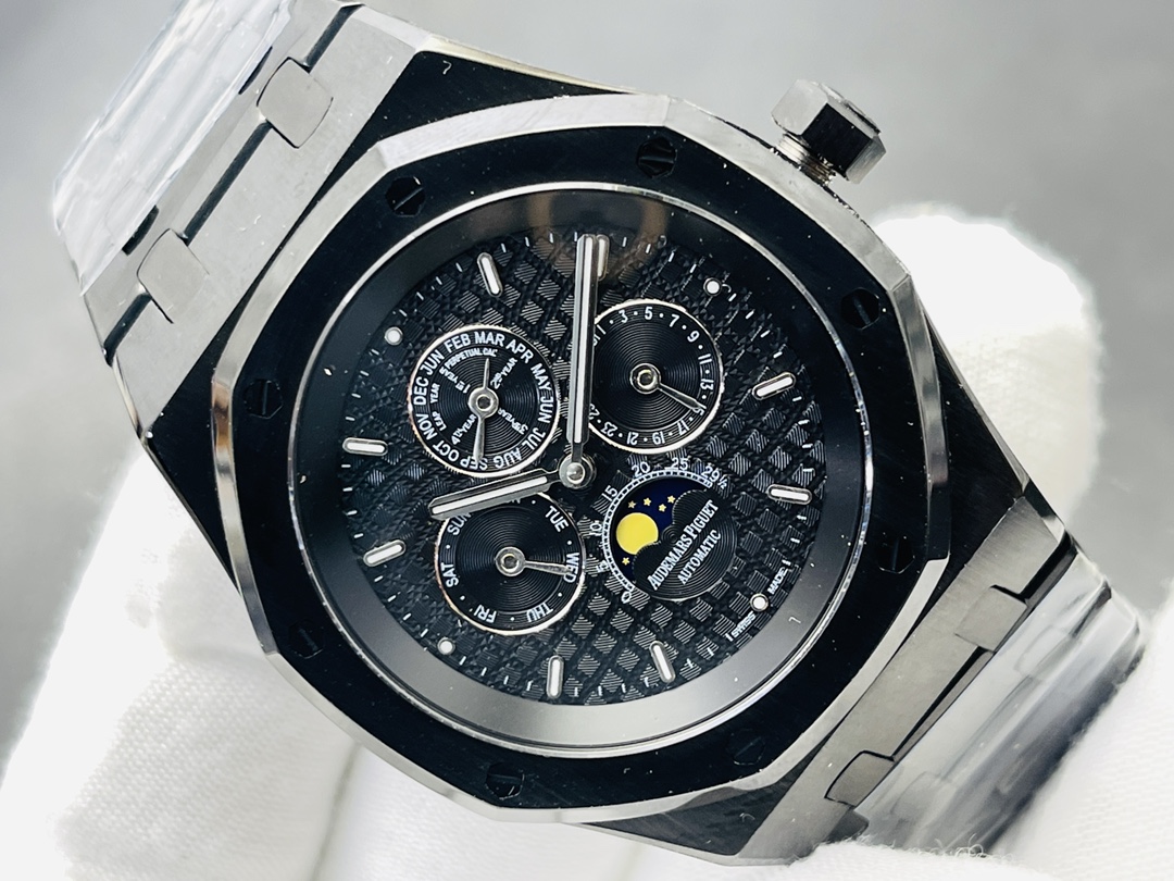 Audemars Piguet Royal Oak series multi-functional watches 26574 and 26606