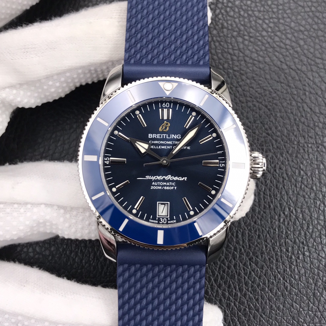 Breitling family - the Super Ocean Culture II 42mm watch