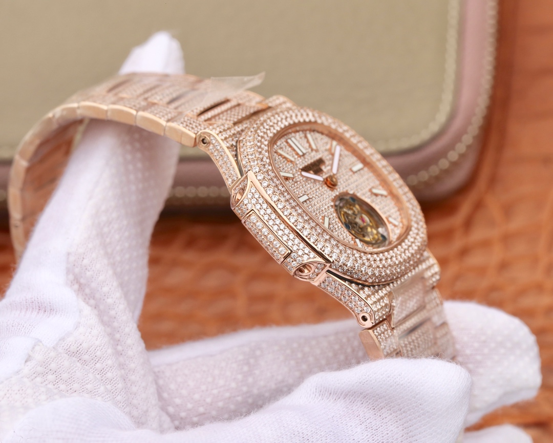 The unique and charming design of the Patek Philippe Starry Tourbillon Watch