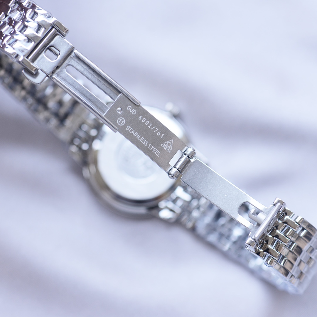 The new Omega De Ville ladies watch!