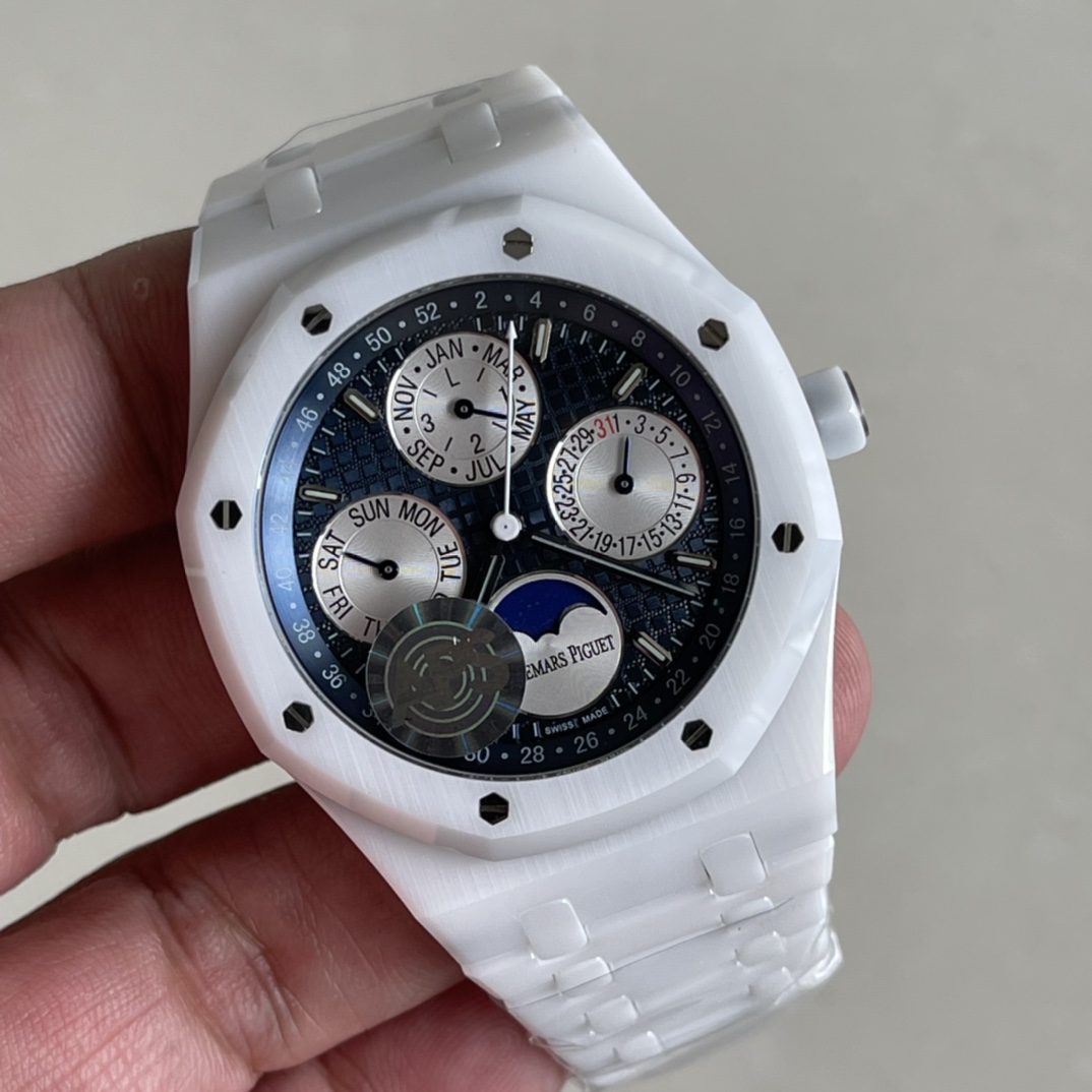 Audemars Piguet Royal Oak series multi-functional watches 26574 and 26606