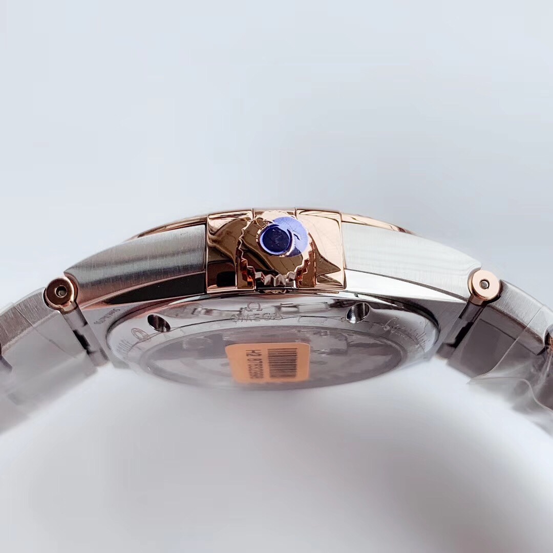 The Omega Constellation is the essence of Omega.