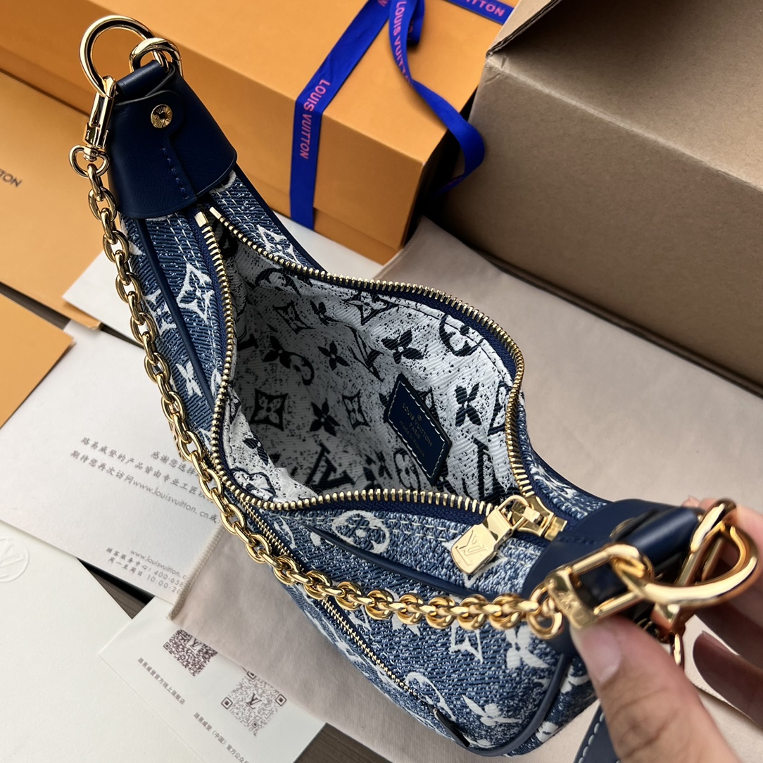 LV164879 denim bag