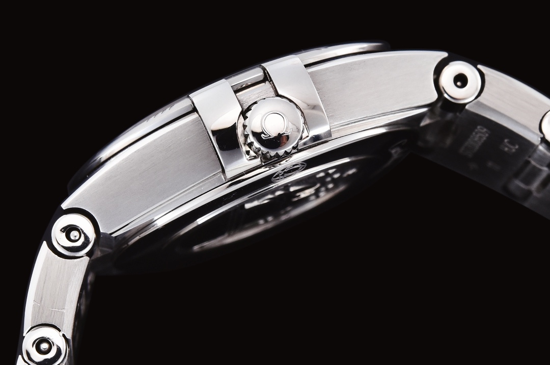 Omega's fifth generation Constellation series 25mm Swiss quartz women's watch.