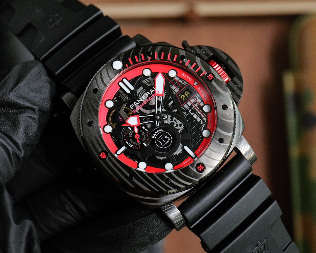 Panerai's new SUBMERSIBLE BMG-TECH™ ─ 47 mm