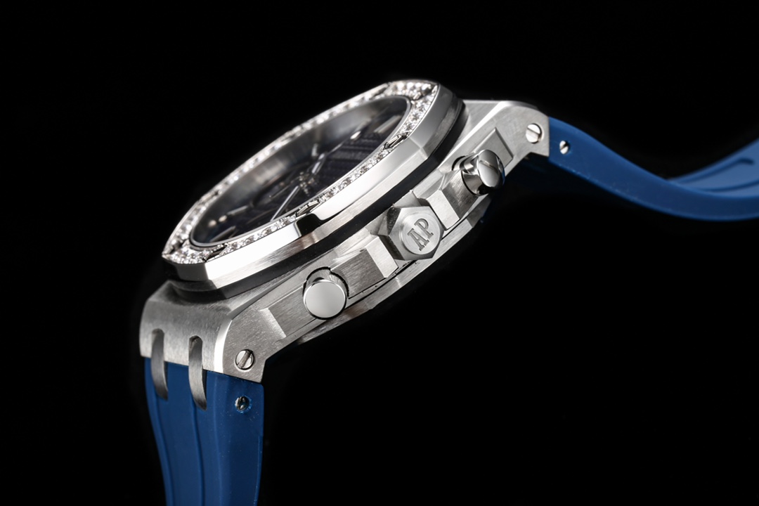 Audemars Piguet Royal Oak Women's Multifunctional Chronograph Mechanical Watch