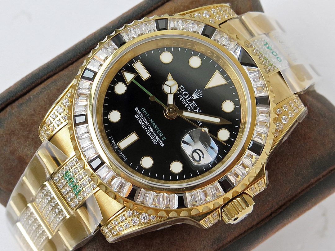 Rolex Greenwich II Custom Edition 116758 SANR-74769Bril Pavé Diamonds!