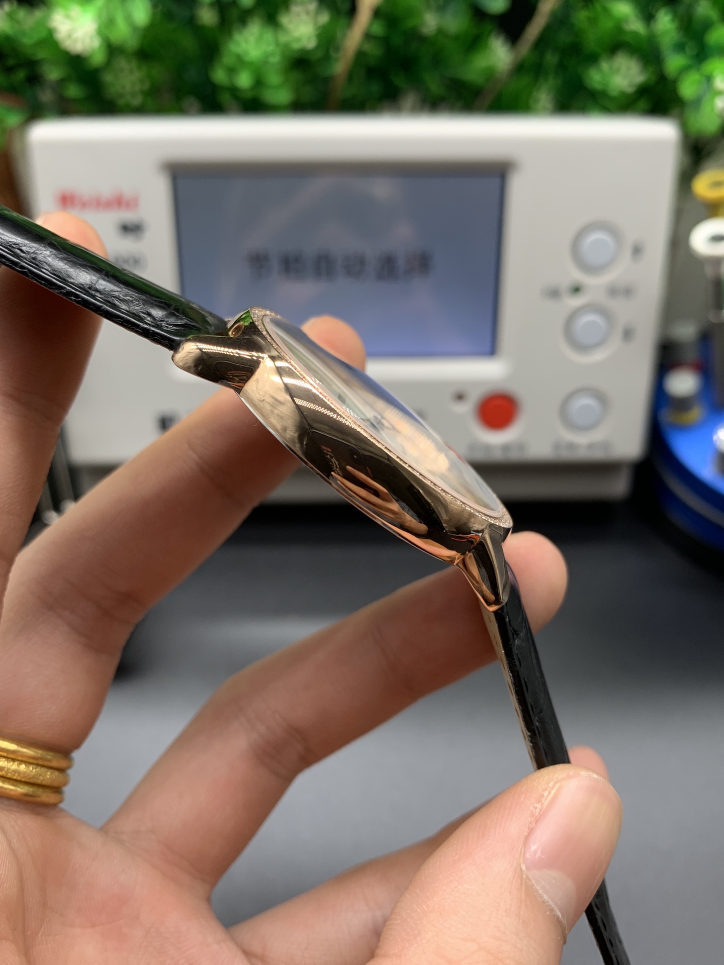 Cartier RONDE DE CARTIER London series WSRN0021 and W6700155