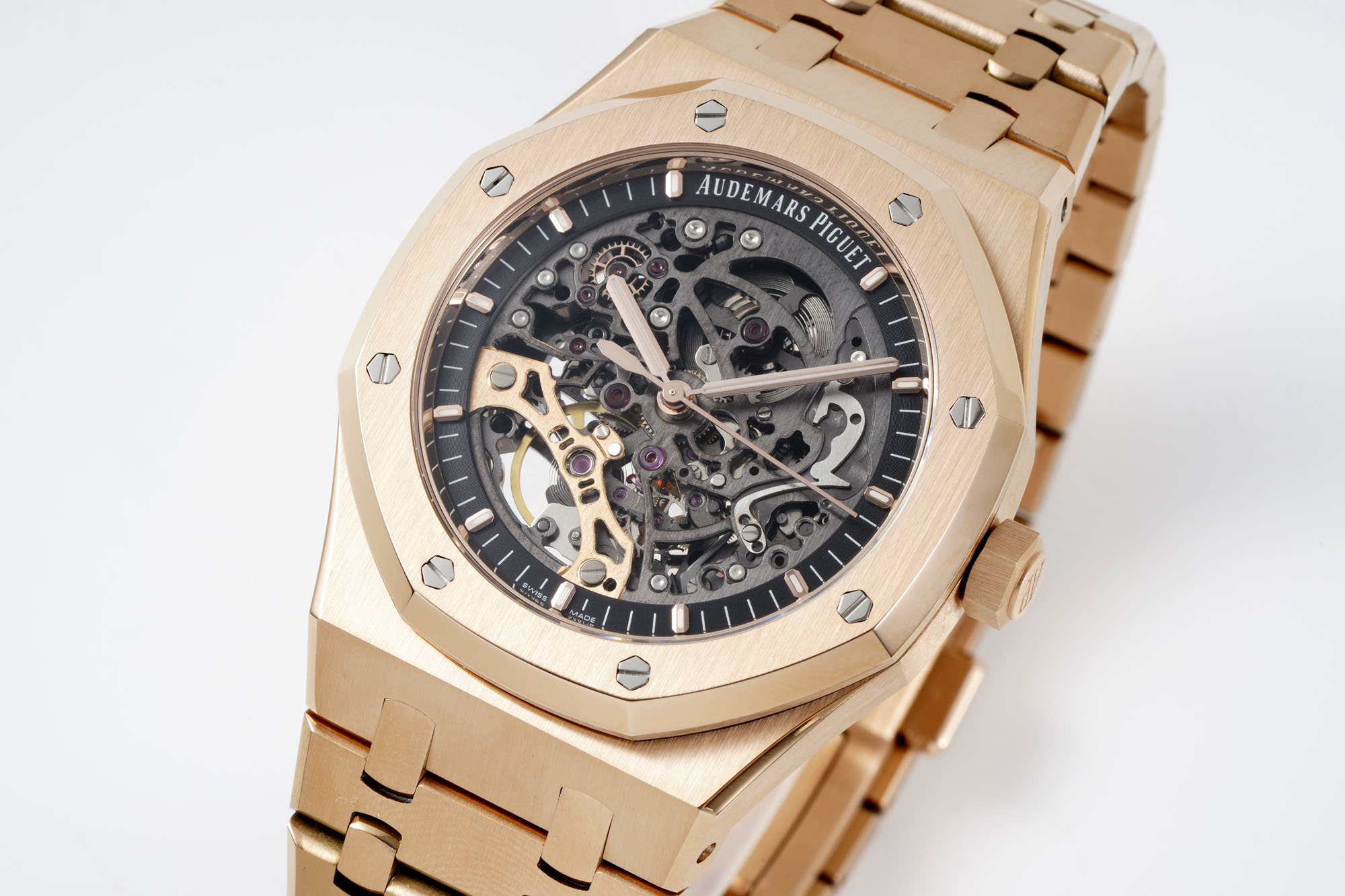Audemars Piguet Royal Oak Offshore 15407ST.OO.1220ST.01 men's mechanical watch