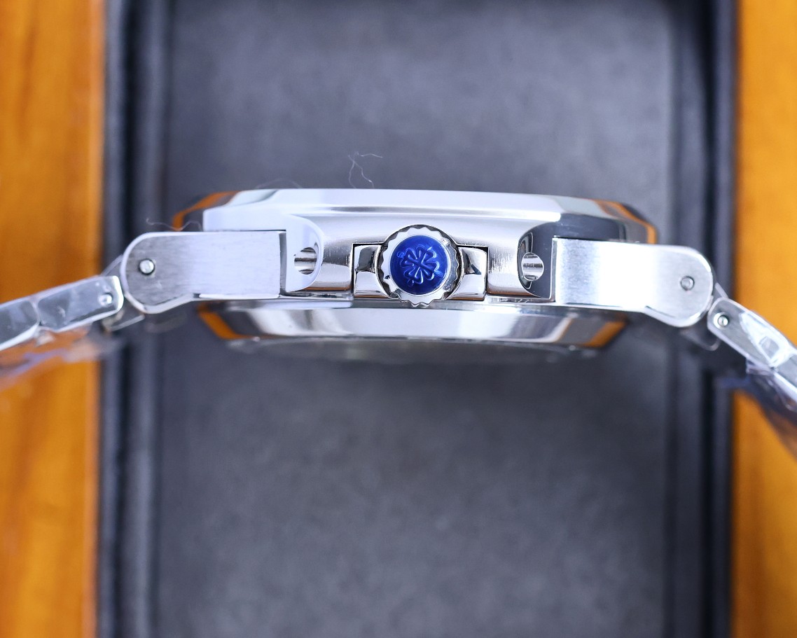 Patek Philippe's king of steel watches, the Nautilus 5711A watch,