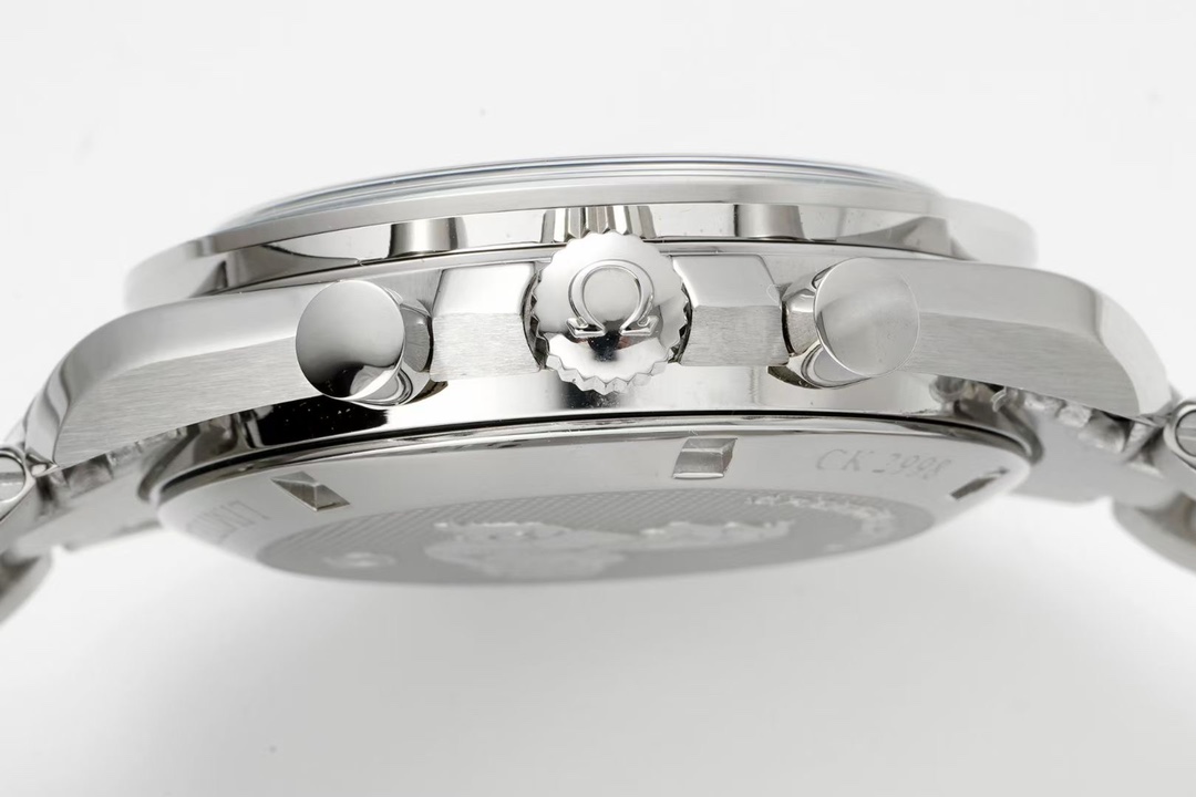 Omega Speedmaster series running seconds chronograph mechanical men's watch