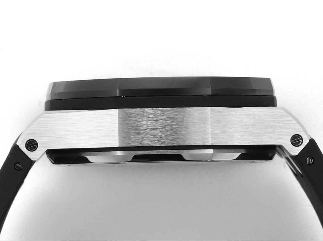 Audemars Piguet Royal Oak Offshore 26405CE.A056CA.01 series,