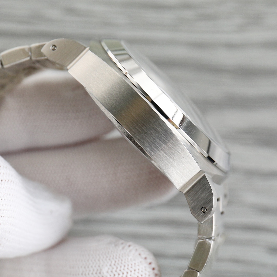 Designated by the Italian Royal Navy〖special watch〗