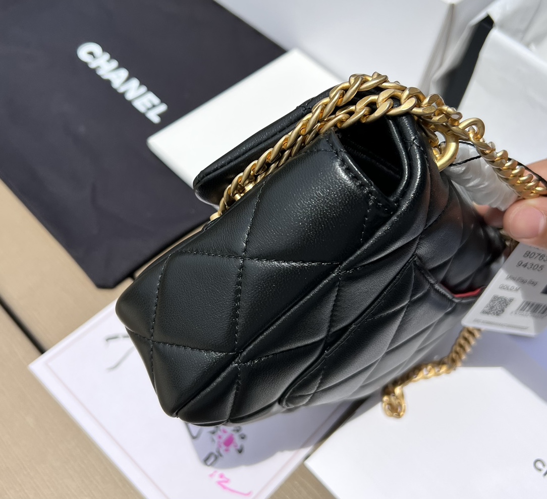 Chanel 165568 Advanced Bag