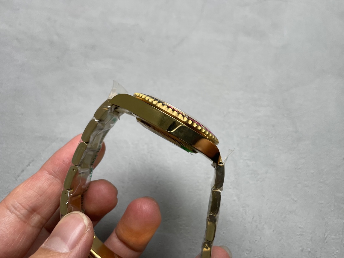 ROF luxury masterpiece, Rolex Submariner rear diamond custom version!